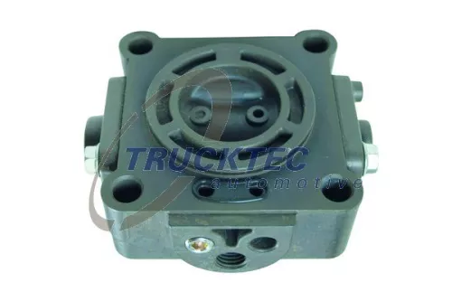 Switch, splitter gearbox